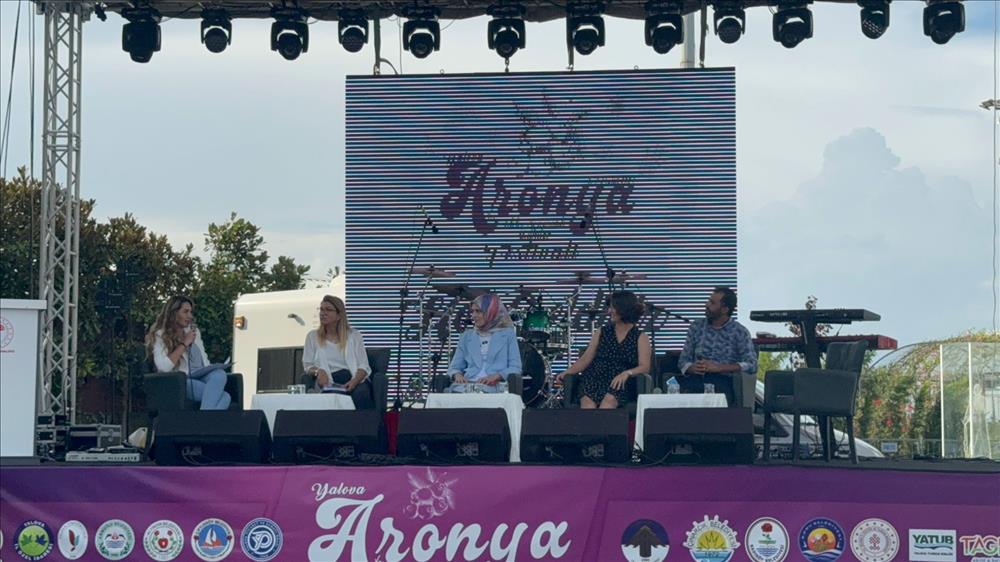 Fakültemiz Öğretim Üyeleri Aronya Festivaline Katıldı