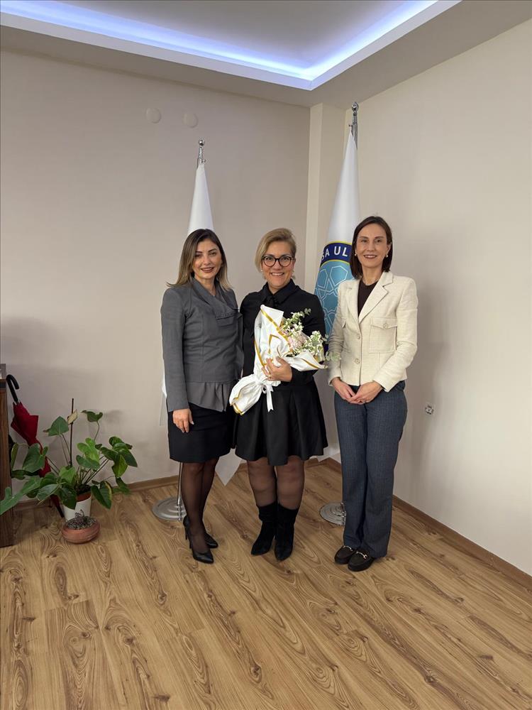 Dekanımız Prof. Dr. Nurşah BAŞOL Uludağ Üniversitesi'nde Öğrencilerimizle Buluştu